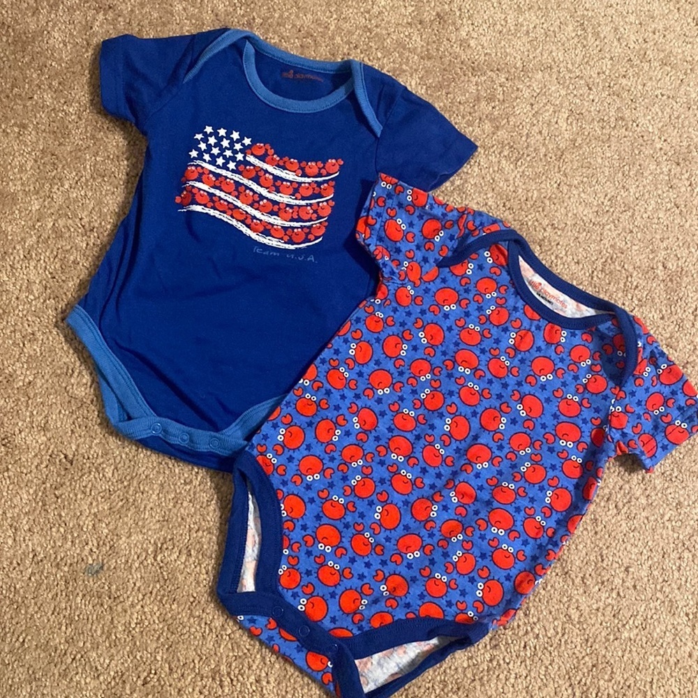 3-6M Crab bodysuits